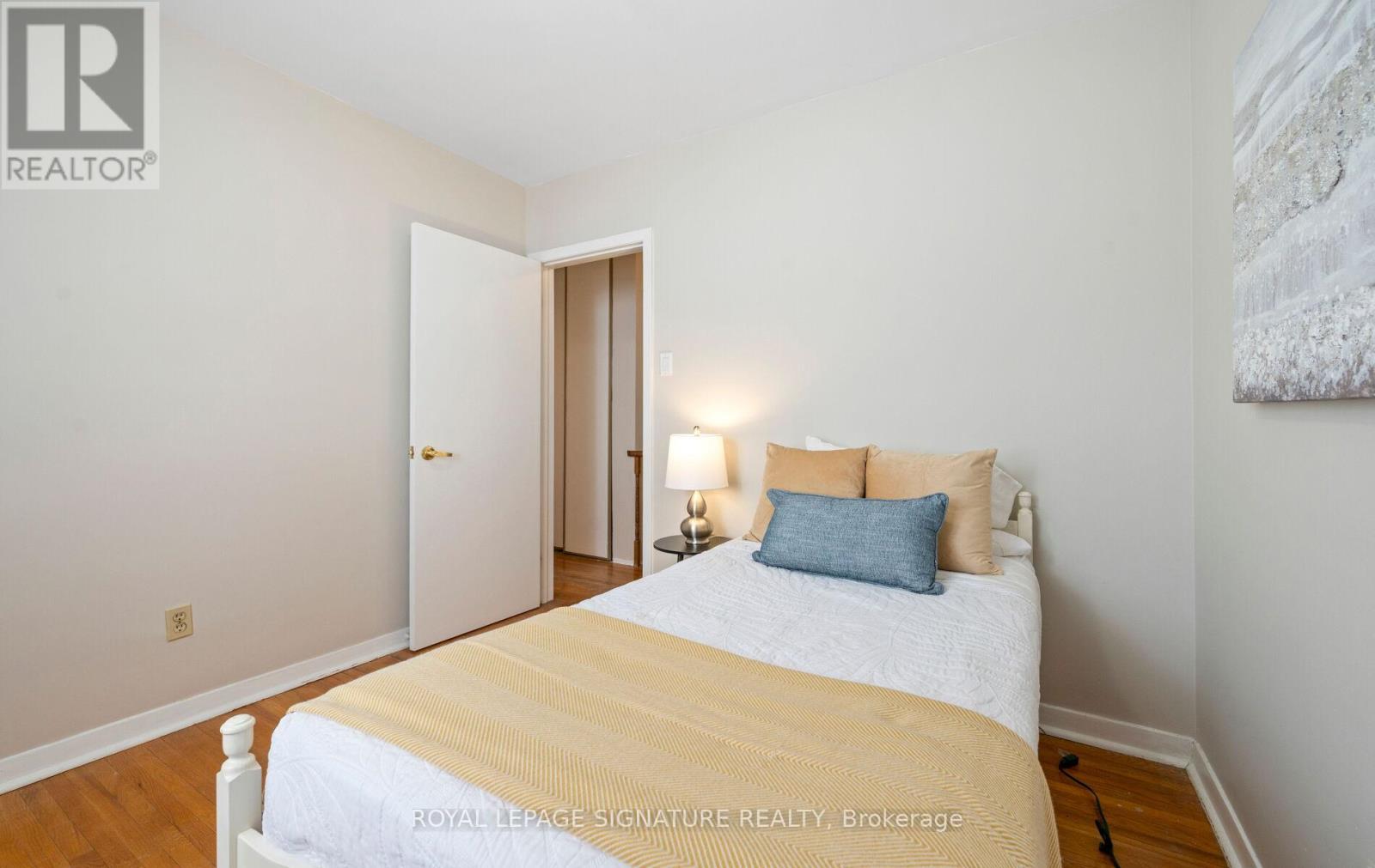 281 Jeffcoat Drive, Toronto, Ontario  M9W 3E4 - Photo 19 - W12783984