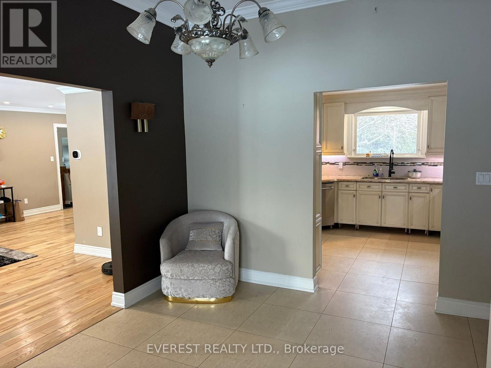 27 Birchview Drive, Caledon, Ontario  L7K 0L6 - Photo 5 - W12784078