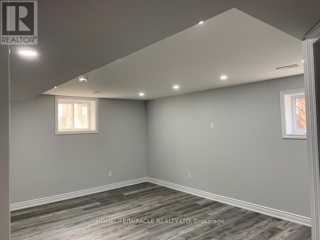 2 - 43 Averill Road, Brampton (Northwest Brampton), Ontario  L7A 5A7 - Photo 6 - W12784092