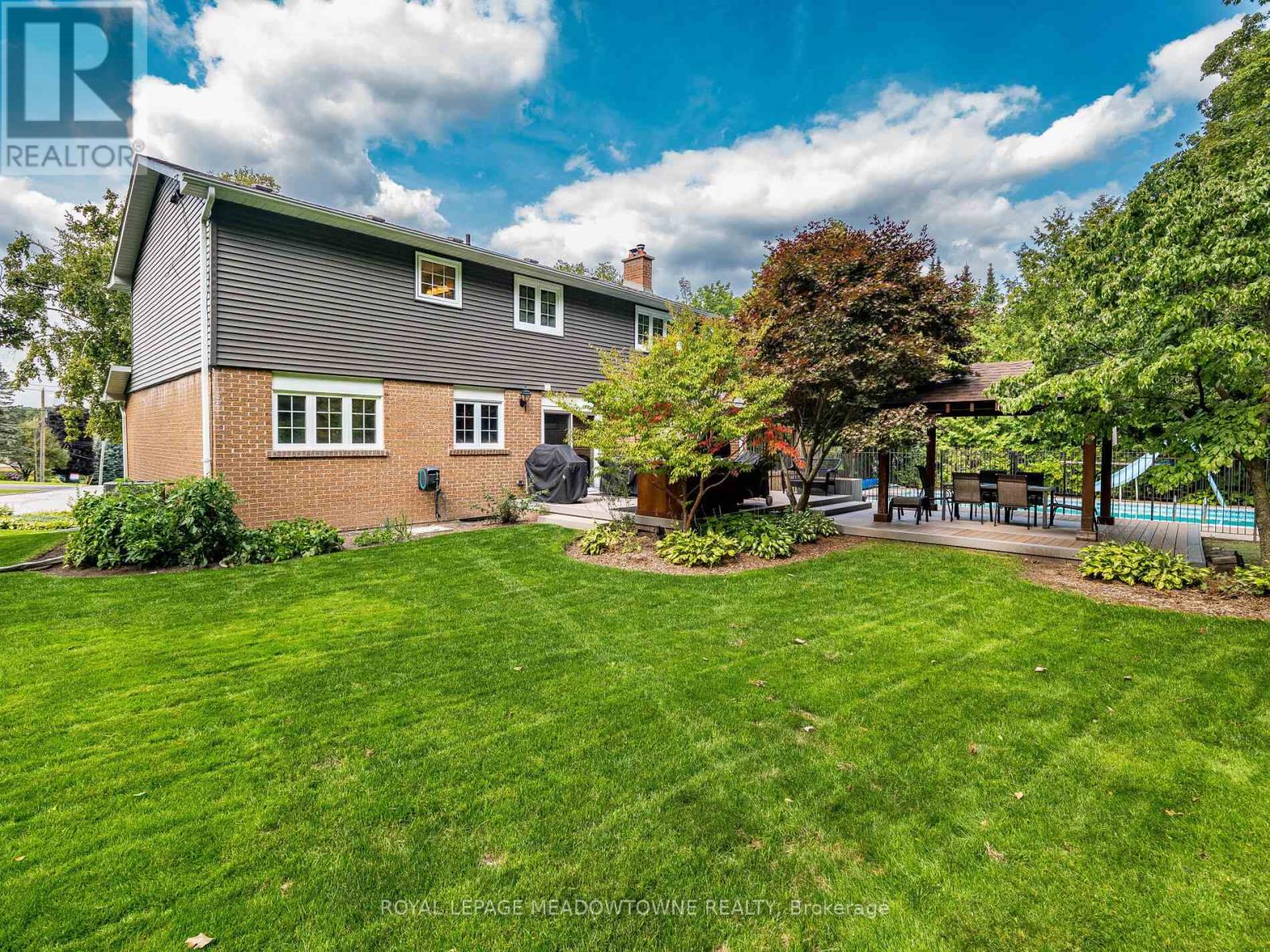 40 Hilltop Drive, Caledon, Ontario  L7C 1H6 - Photo 47 - W12784108