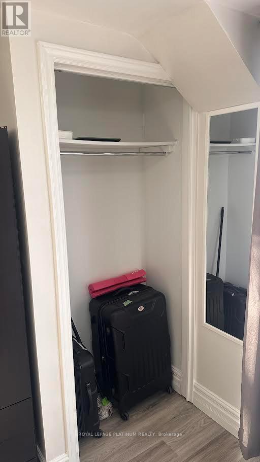 112 Cutters Crescent, Brampton (Fletcher's West), Ontario  L6Y 4J8 - Photo 5 - W12784130