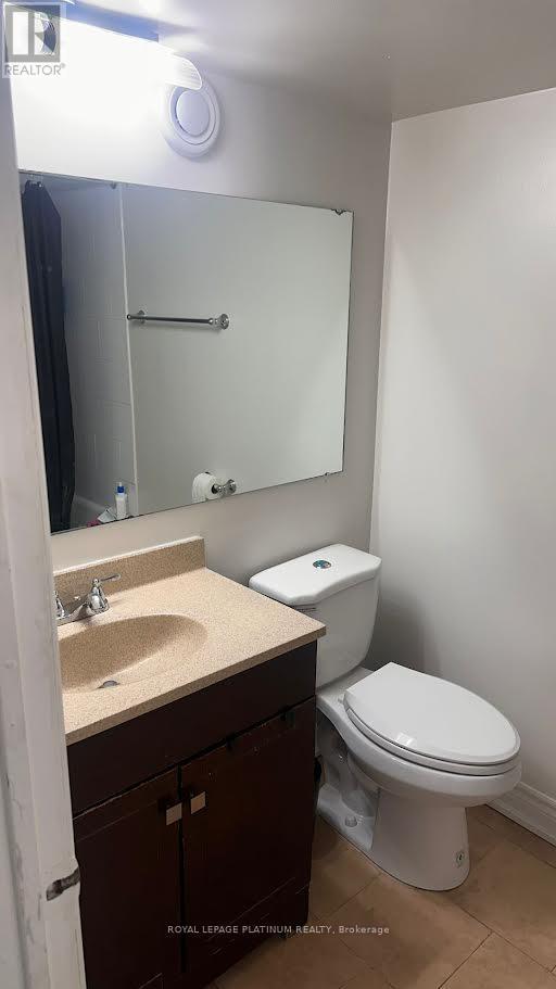 112 Cutters Crescent, Brampton (Fletcher's West), Ontario  L6Y 4J8 - Photo 6 - W12784130