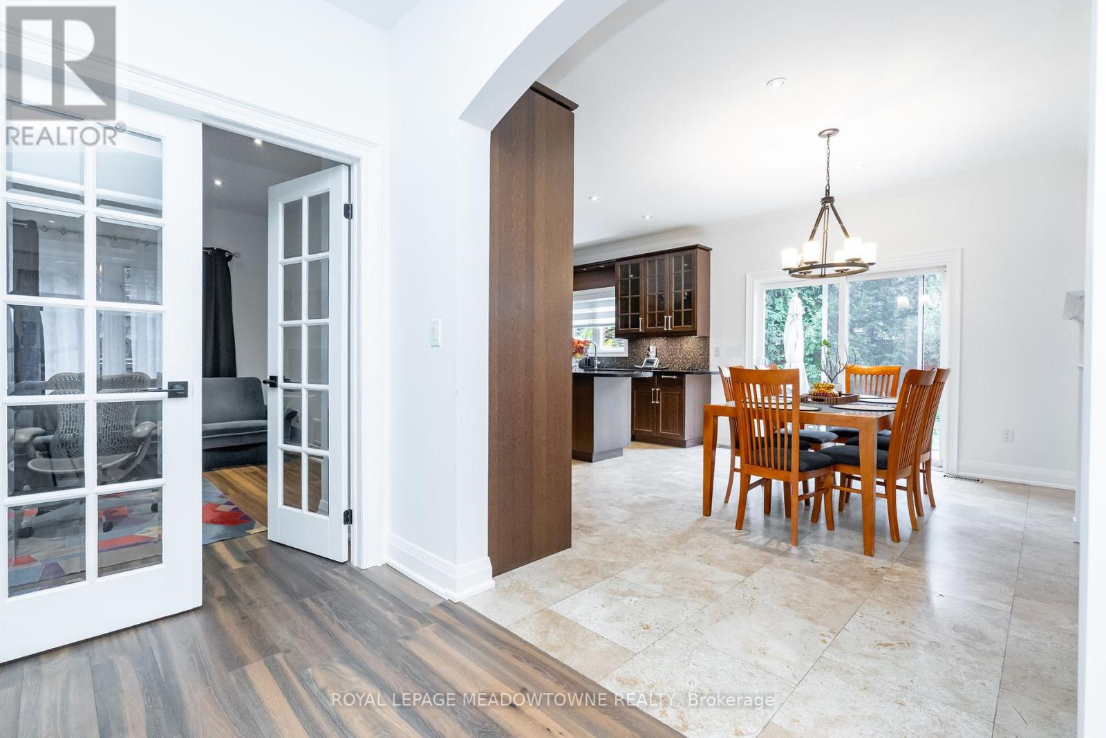 26 Emperor Drive, Brampton, Ontario  L6P 1X5 - Photo 10 - W12784144