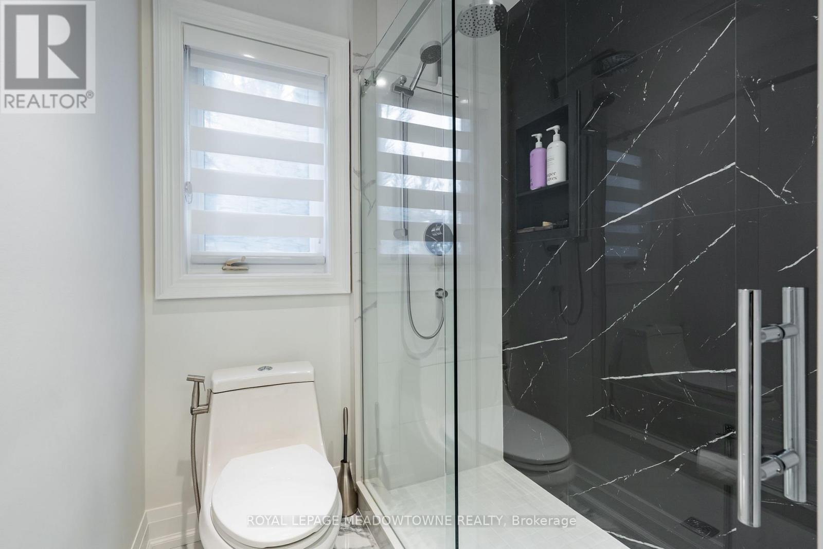 26 Emperor Drive, Brampton, Ontario  L6P 1X5 - Photo 25 - W12784144