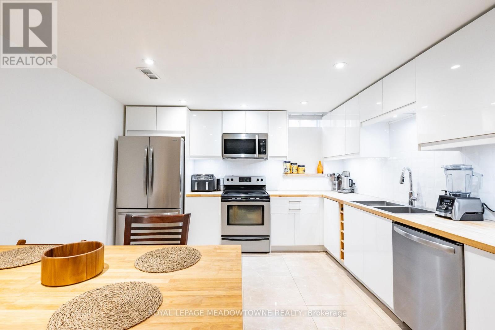 26 Emperor Drive, Brampton, Ontario  L6P 1X5 - Photo 46 - W12784144