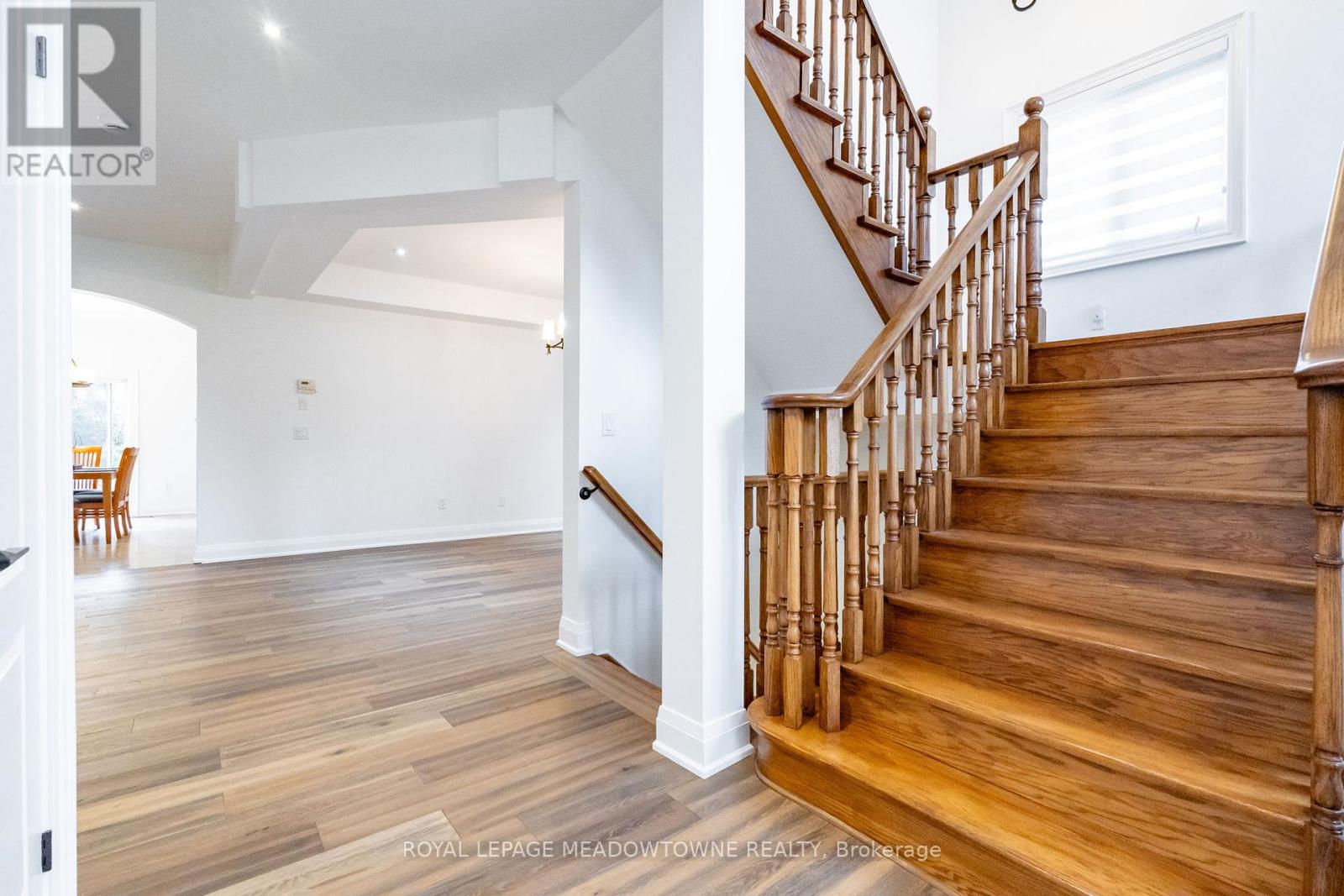 26 Emperor Drive, Brampton, Ontario  L6P 1X5 - Photo 9 - W12784144