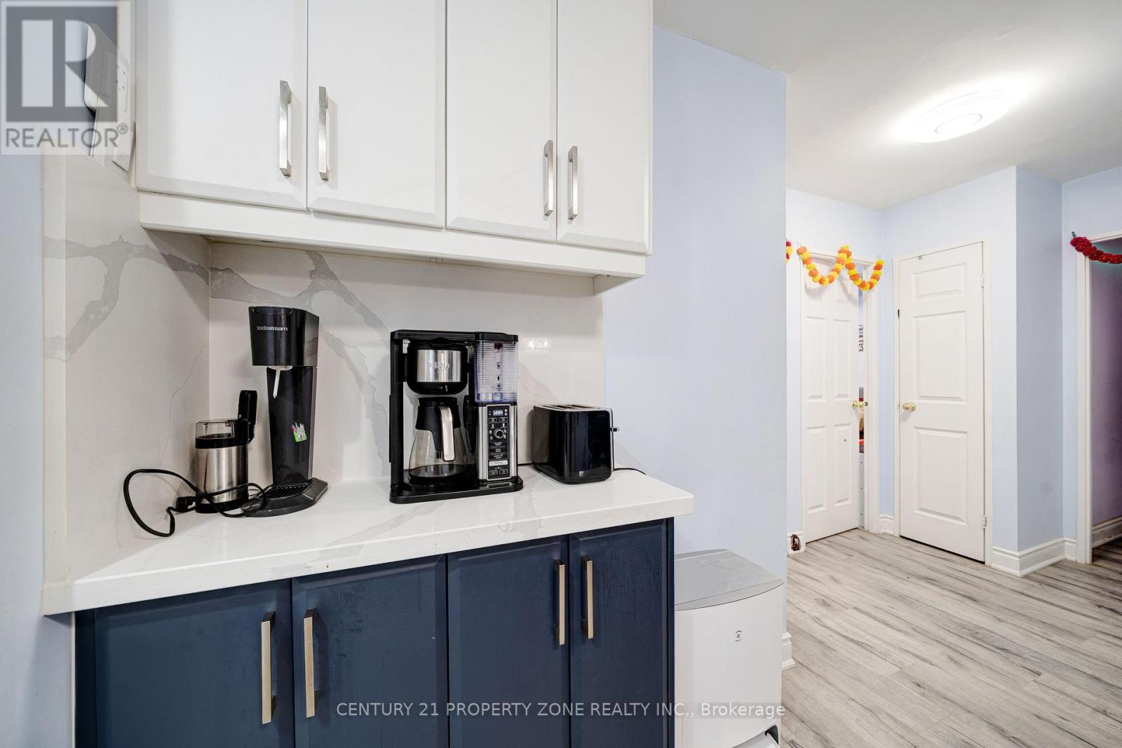 112 - 1250 Mississauga Valley Boulevard, Mississauga, Ontario  L5A 3R6 - Photo 23 - W12784176