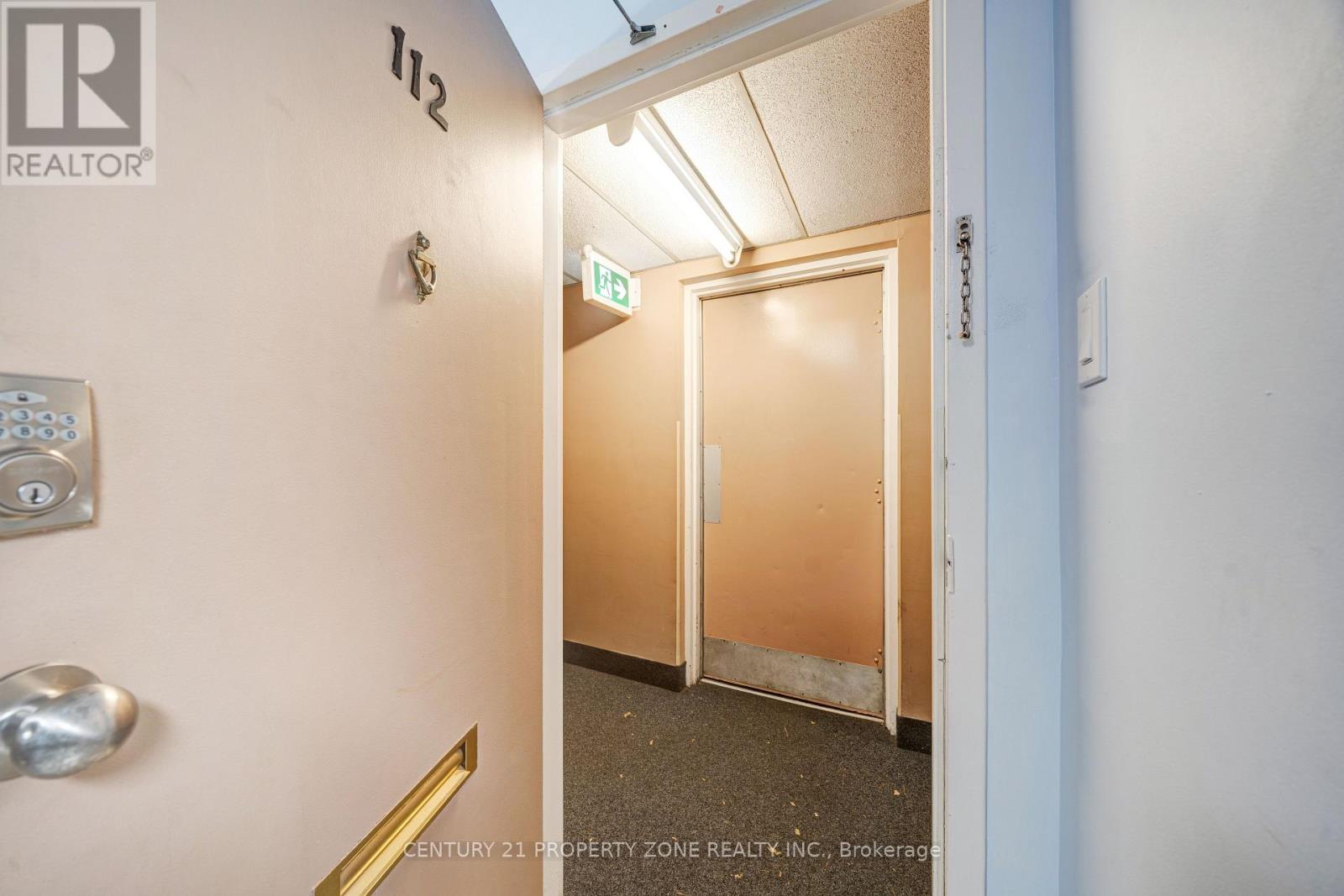 112 - 1250 Mississauga Valley Boulevard, Mississauga, Ontario  L5A 3R6 - Photo 27 - W12784176