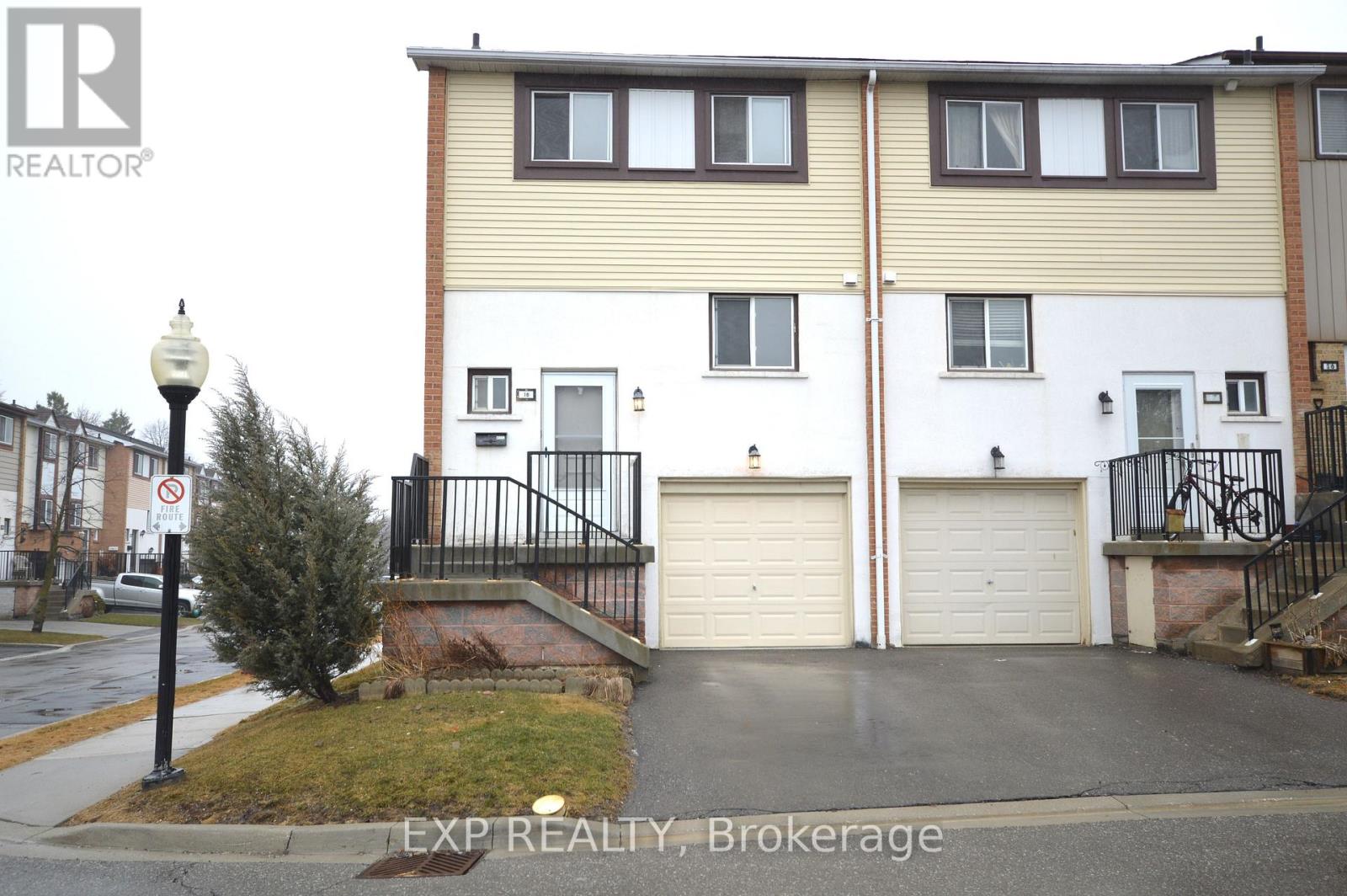 10 - 18 MOREGATE CRESCENT, Brampton, Ontario