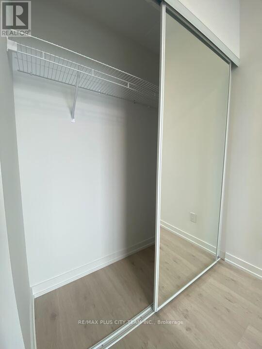 116 - 2501 Saw Whet Boulevard, Oakville (Ga Glen Abbey), Ontario  L6M 5N2 - Photo 5 - W12784302