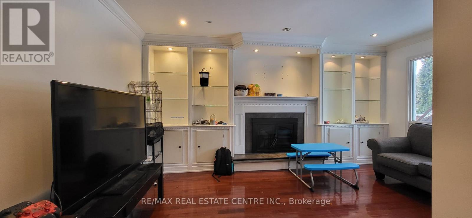 4 Esker Drive, Brampton (Heart Lake East), Ontario  L6Z 3C5 - Photo 10 - W12784314