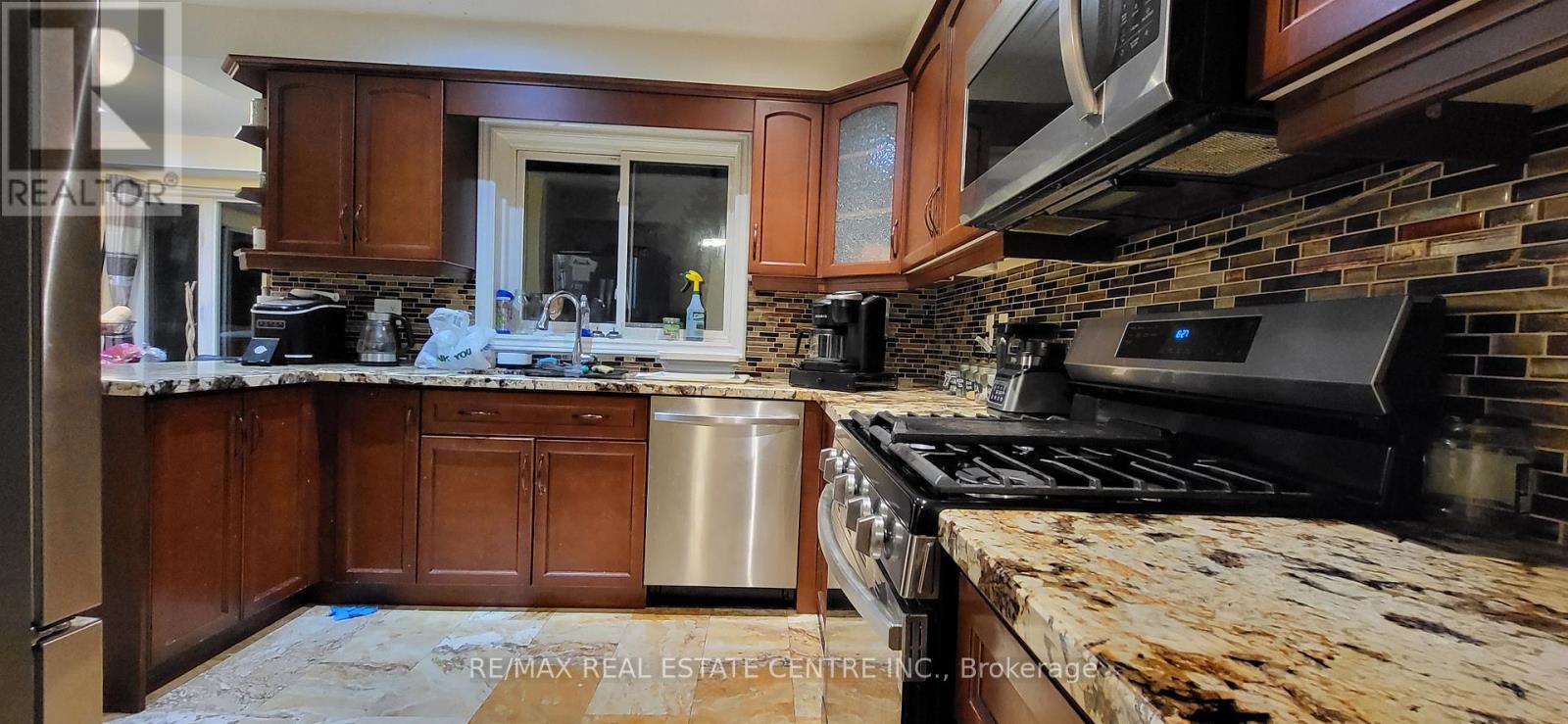 4 Esker Drive, Brampton (Heart Lake East), Ontario  L6Z 3C5 - Photo 19 - W12784314