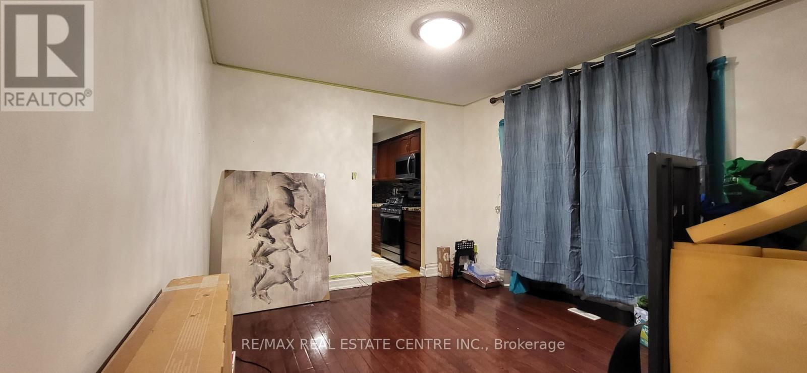 4 Esker Drive, Brampton (Heart Lake East), Ontario  L6Z 3C5 - Photo 22 - W12784314