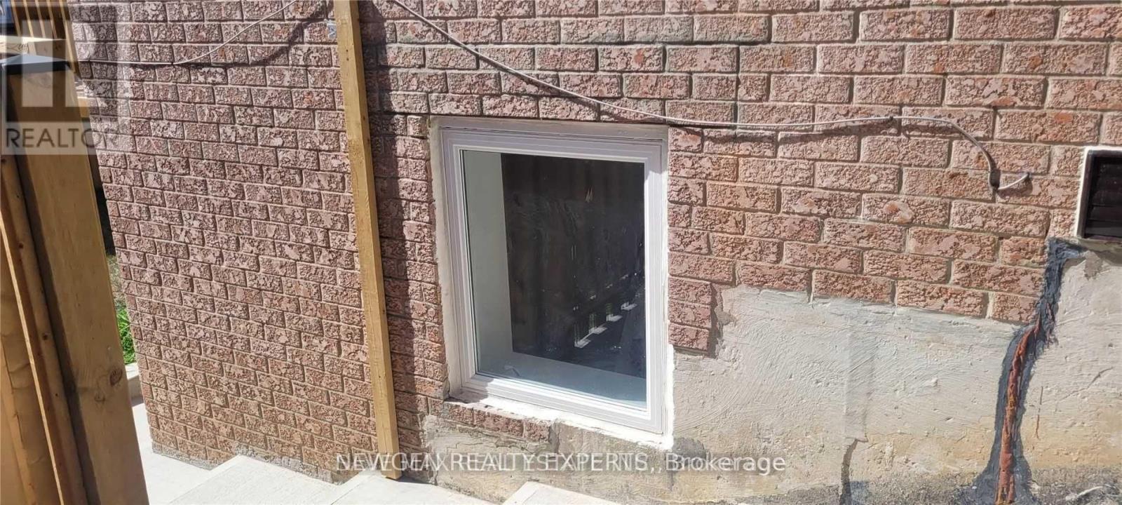 Bsmnt/2 - 3080 Olympus Mews, Mississauga (Meadowvale), Ontario  L5N 4V7 - Photo 2 - W12784342