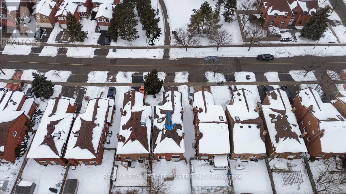 972 Deer Run, Mississauga, Ontario  L5C 4B2 - Photo 48 - W12784246