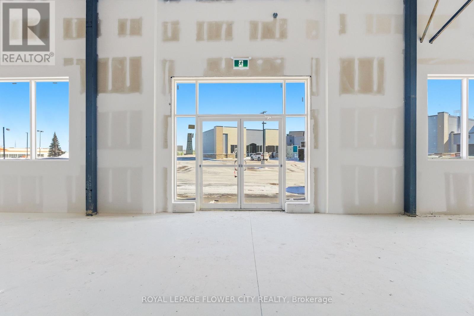 14 - 200 Montclair Drive, Woodstock (Woodstock - South), Ontario  N4S 9A2 - Photo 5 - X12784126