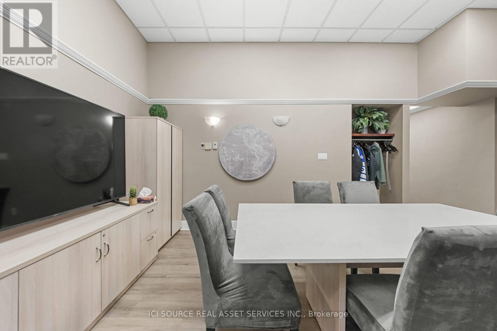 6 - 48 Wilson Street W, Perth, Ontario  K7H 2N4 - Photo 4 - X12784146