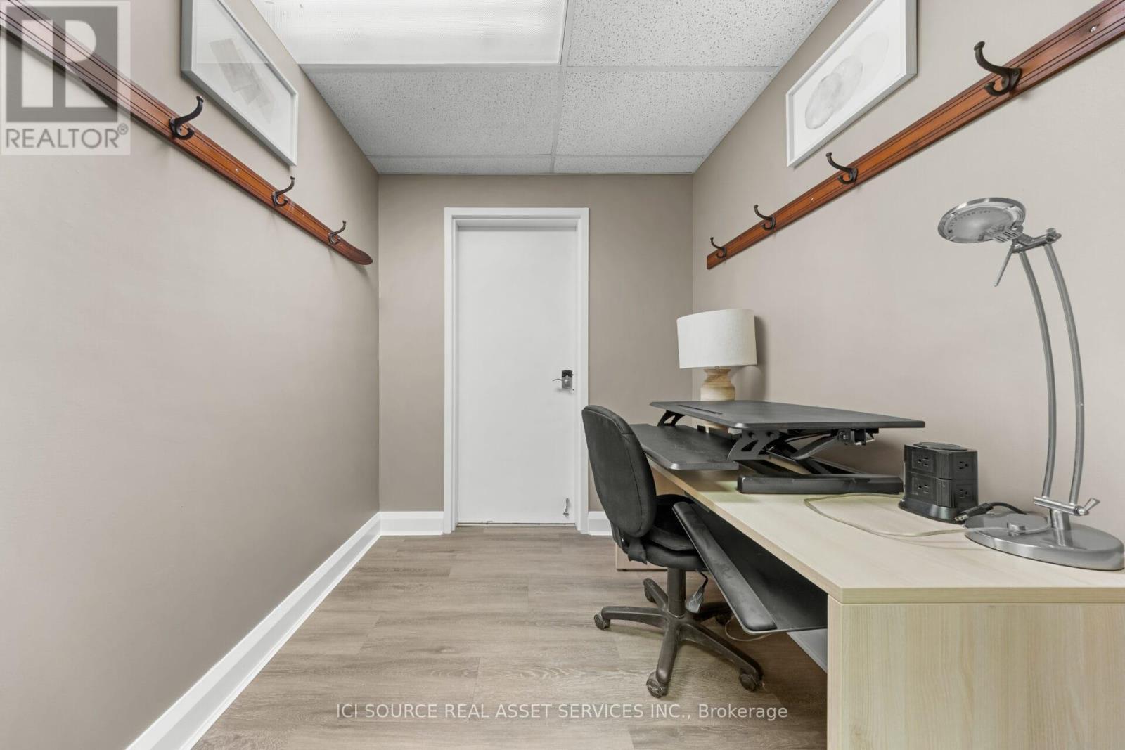 6 - 48 Wilson Street W, Perth, Ontario  K7H 2N4 - Photo 8 - X12784146