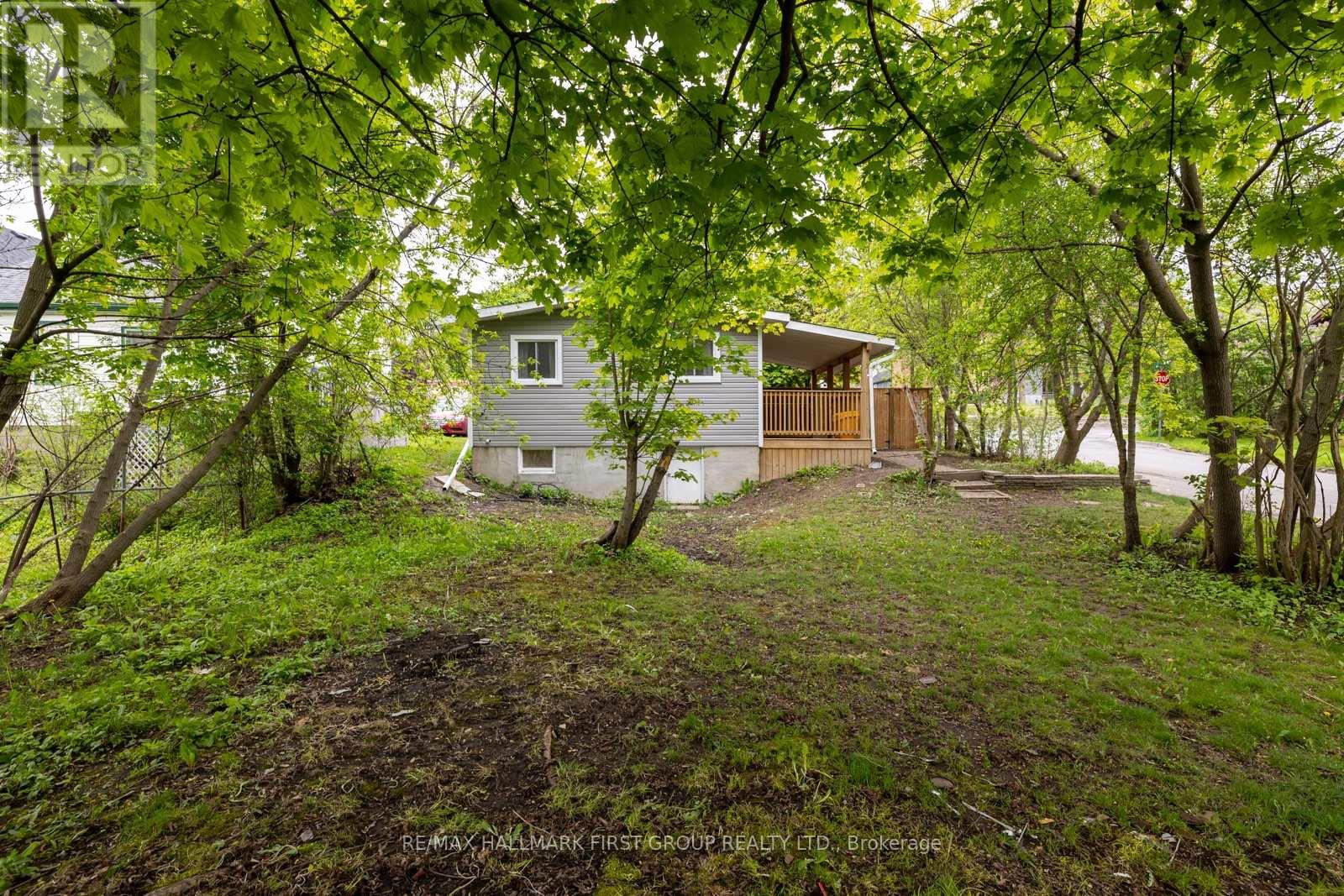 641 Reid Street, Peterborough (Town Ward 3), Ontario  K9H 4H6 - Photo 33 - X12784190