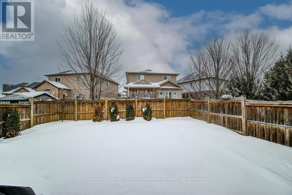 58 Eden Oak Trail, Kitchener, Ontario  N2A 0G3 - Photo 42 - X12784270