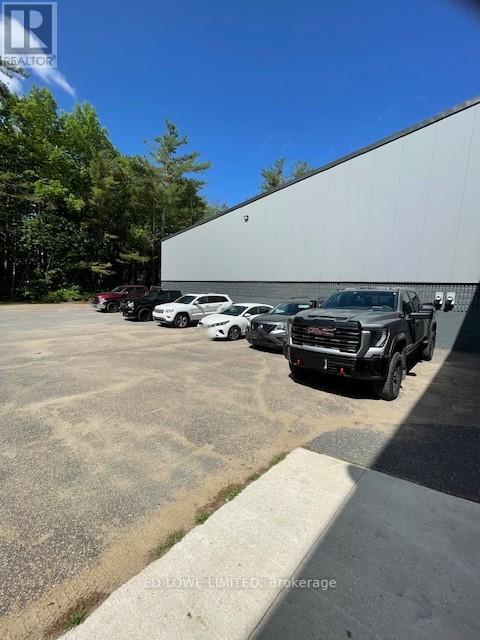 520 Ecclestone Drive, Bracebridge, Ontario  P1L 1R2 - Photo 12 - X12784288