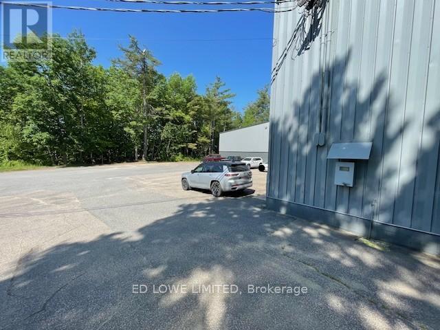 520 Ecclestone Drive, Bracebridge, Ontario  P1L 1R2 - Photo 2 - X12784288