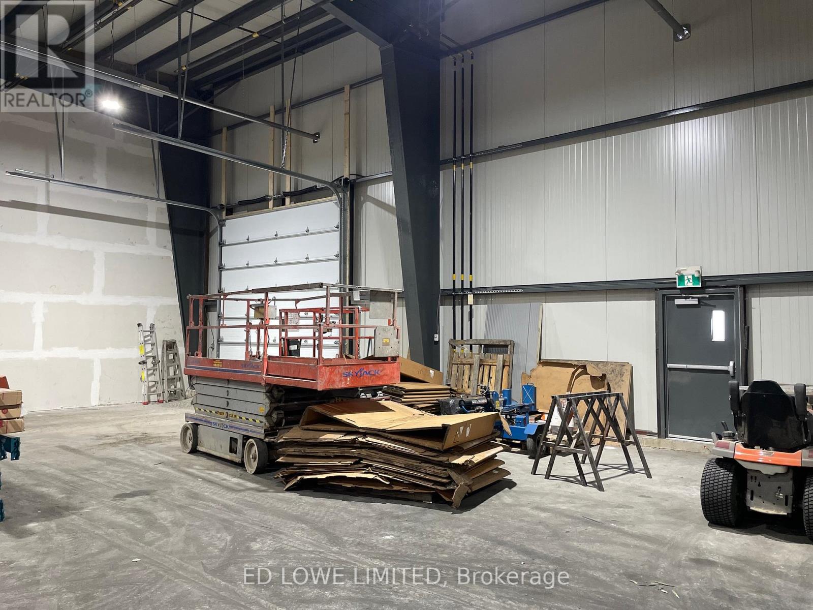 520 Ecclestone Drive, Bracebridge, Ontario  P1L 1R2 - Photo 22 - X12784288