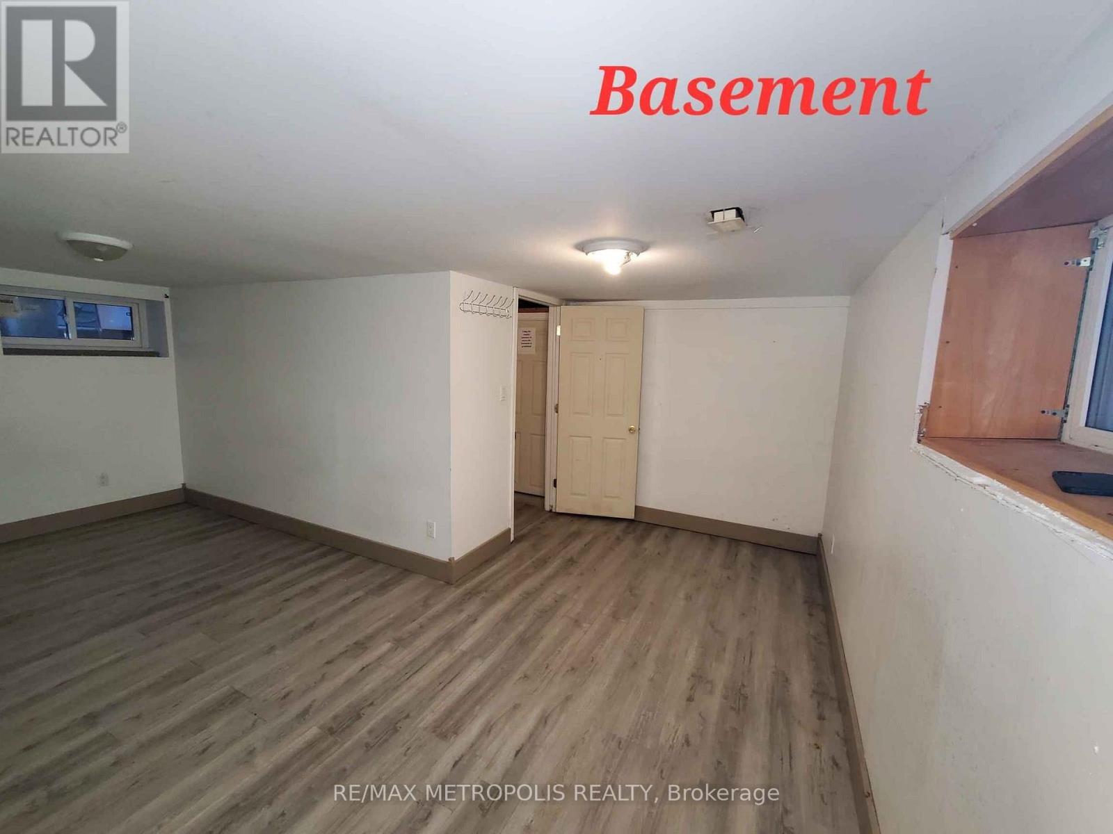 1 - 29 St Andrew Street, London North, Ontario  N6H 1Z5 - Photo 3 - X12784292