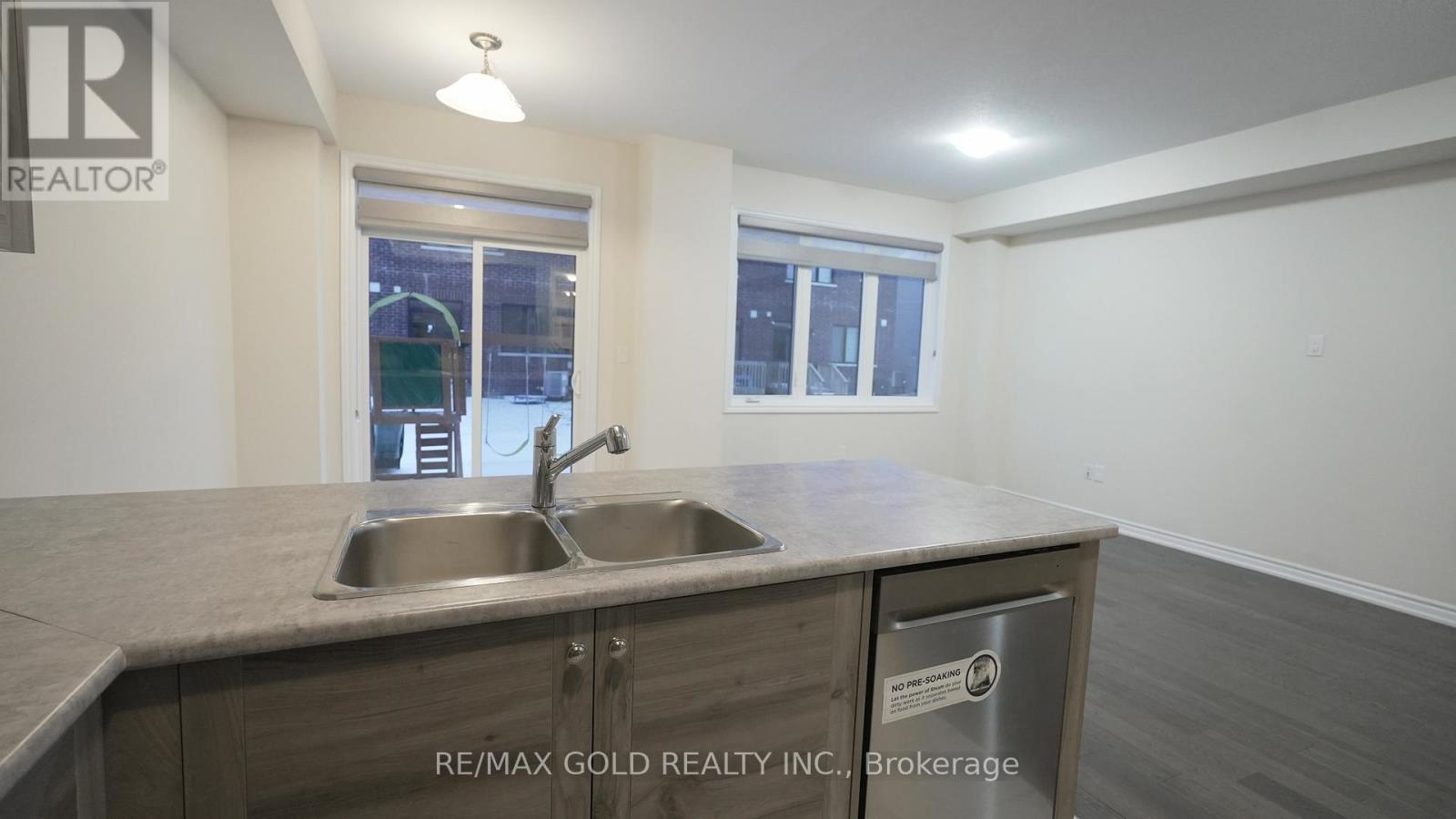 50 Ever Sweet Way, Thorold (Rolling Meadows), Ontario  L2E 6S4 - Photo 7 - X12784320