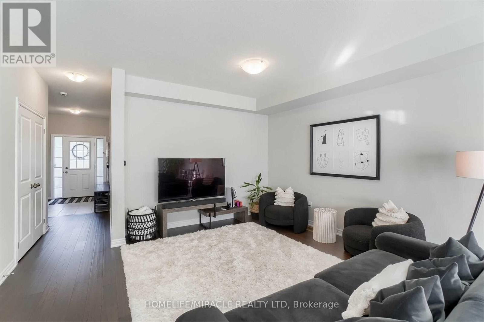 90 Bobolink Road E, Hamilton (Bruleville), Ontario  L9A 0C5 - Photo 4 - X12784326