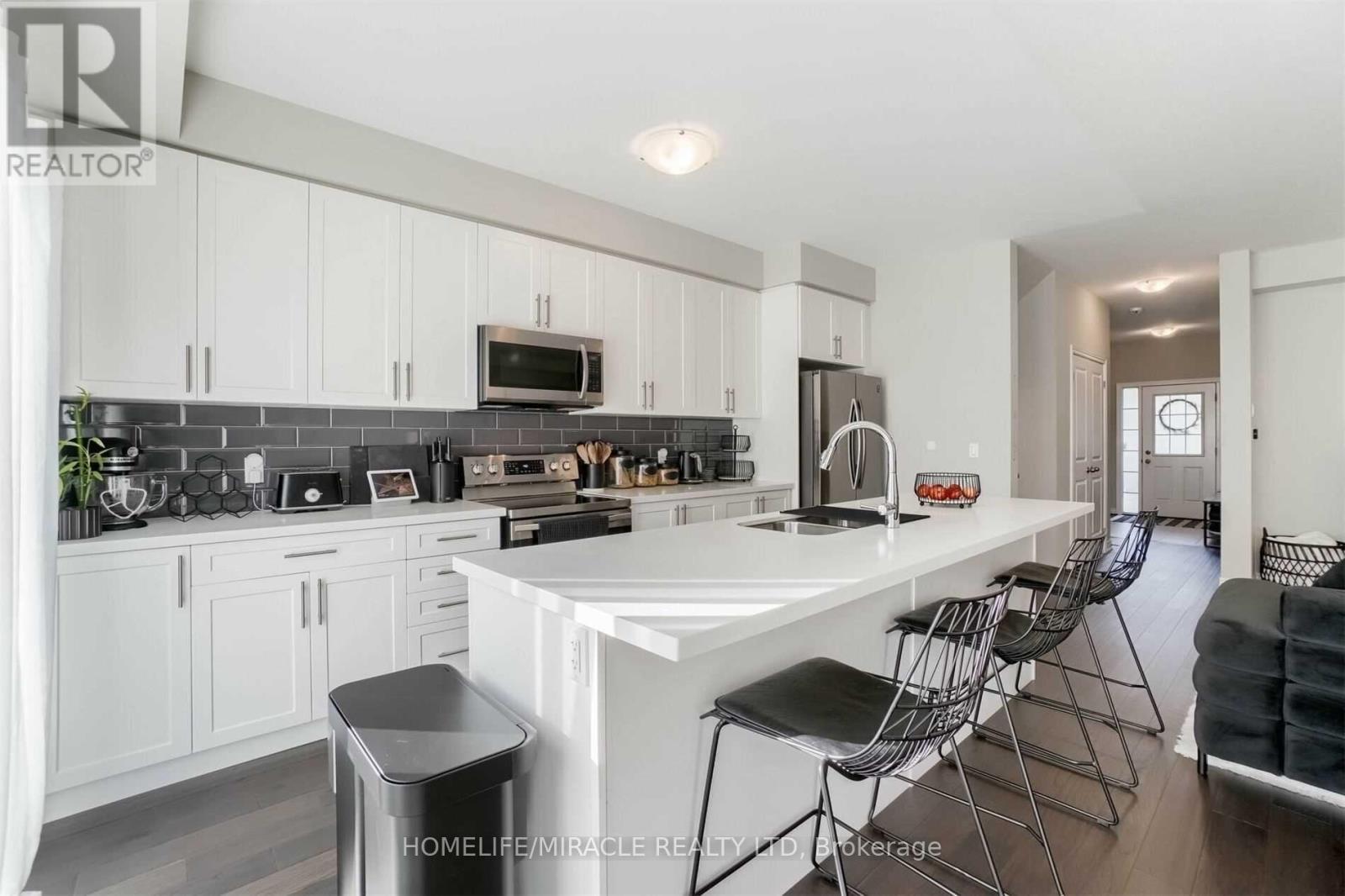 90 Bobolink Road E, Hamilton (Bruleville), Ontario  L9A 0C5 - Photo 7 - X12784326