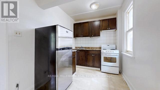 32 - 125 Bold Street, Hamilton (Durand), Ontario  L8P 1V2 - Photo 4 - X12784338