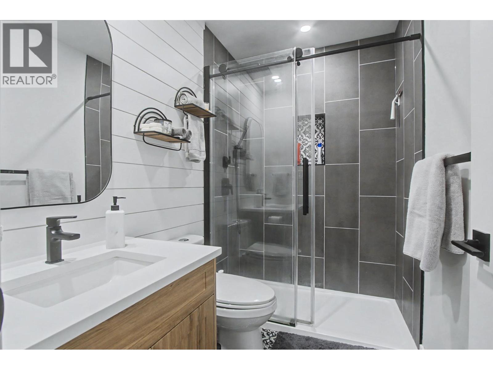 11845 Russell Road, Prince George, British Columbia  V2N 5A7 - Photo 16 - R3089422