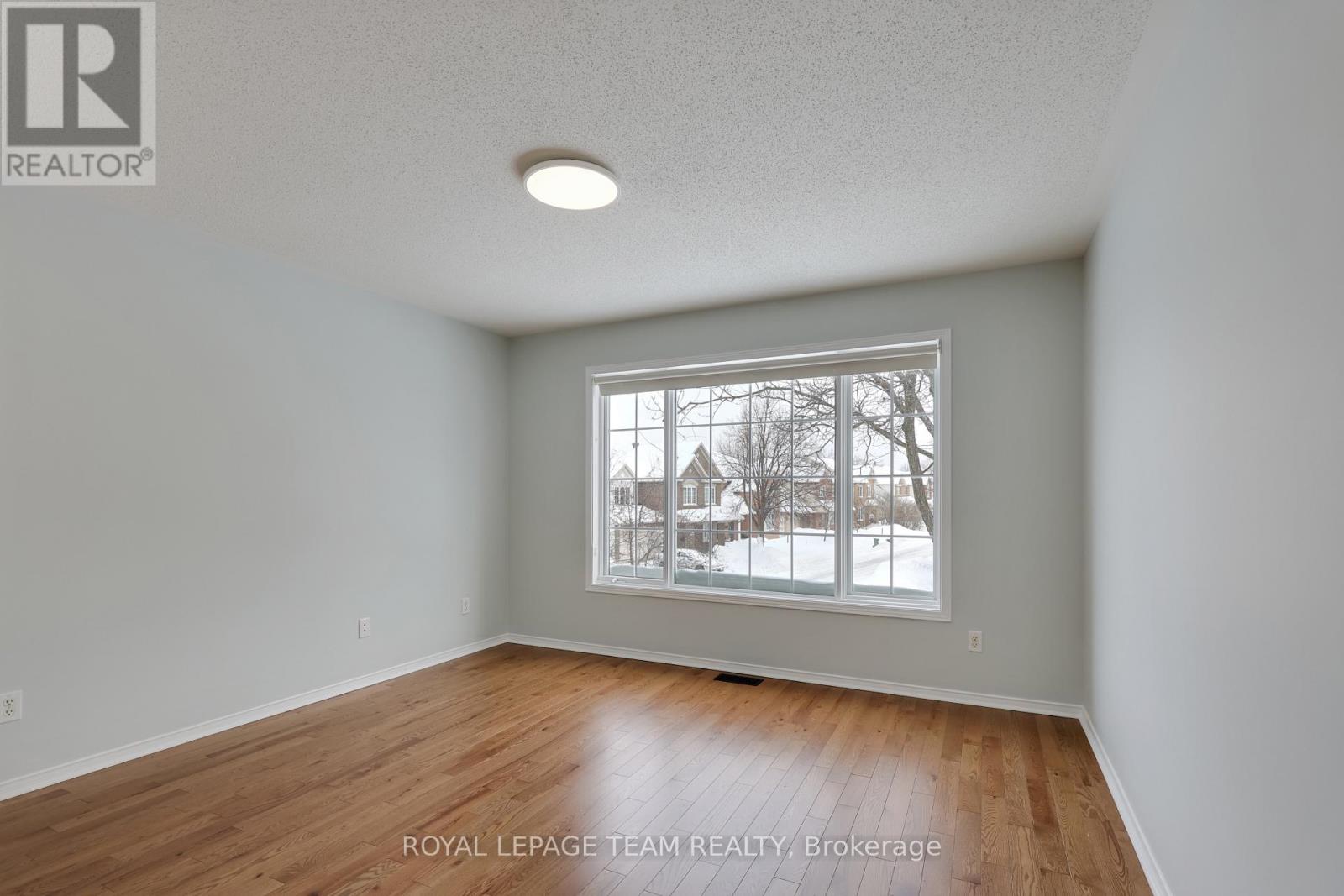 7 Manorgate Place, Ottawa, Ontario  K2G 6L3 - Photo 37 - X12783934