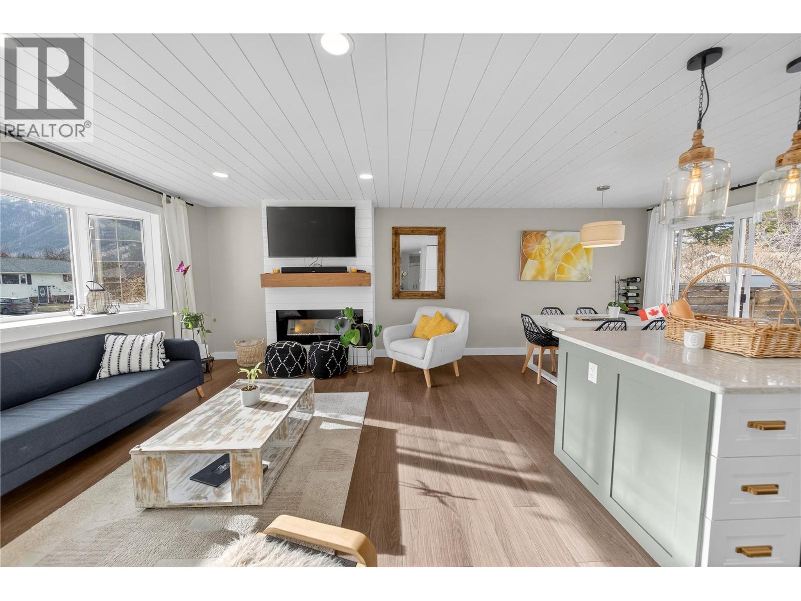 414 White Birch Crescent, Sparwood, British Columbia  V0B 2G0 - Photo 7 - 10375330