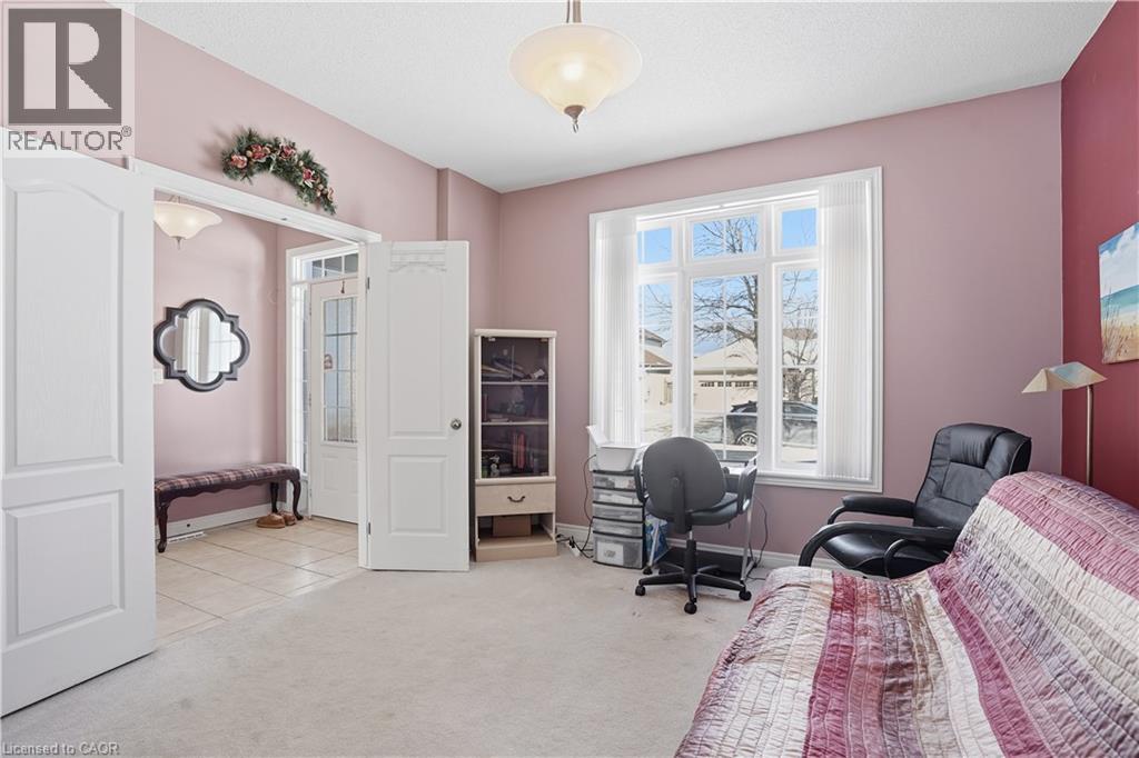 11 Sidare Court, Grimsby, Ontario  L3M 4E8 - Photo 9 - 40802086