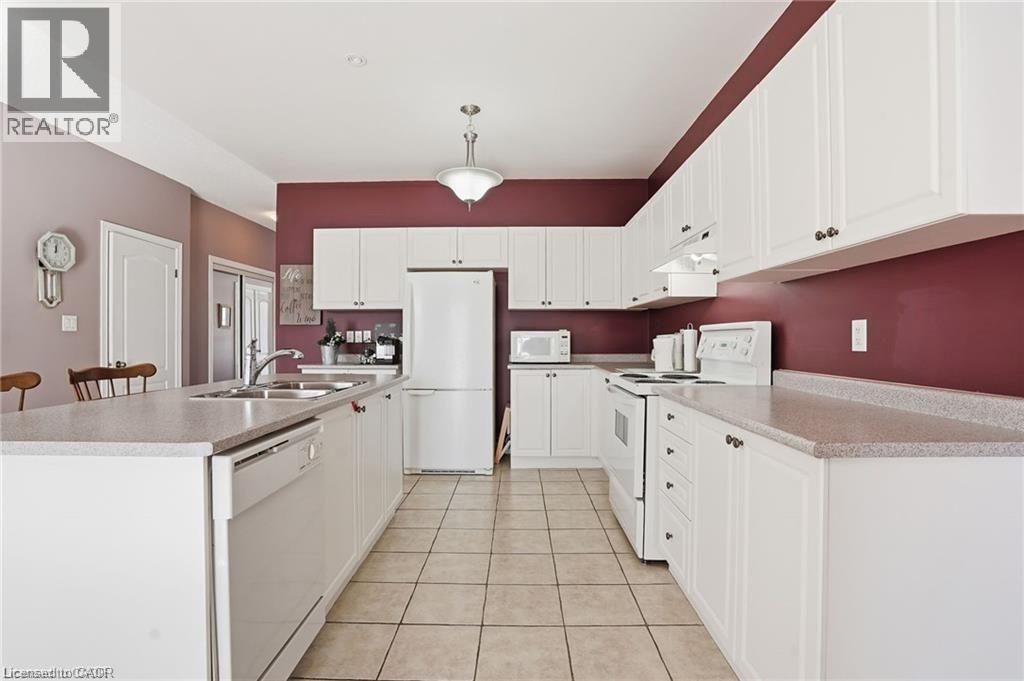 11 Sidare Court, Grimsby, Ontario  L3M 4E8 - Photo 14 - 40802086