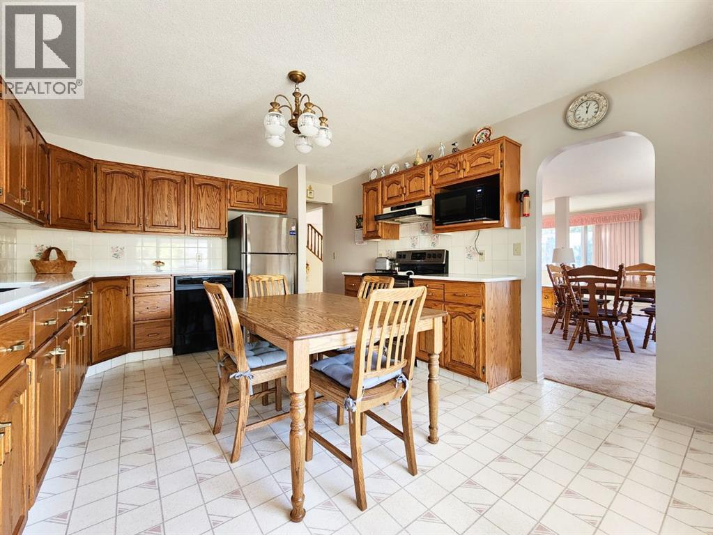 112 43 Avenue W, Claresholm, Alberta