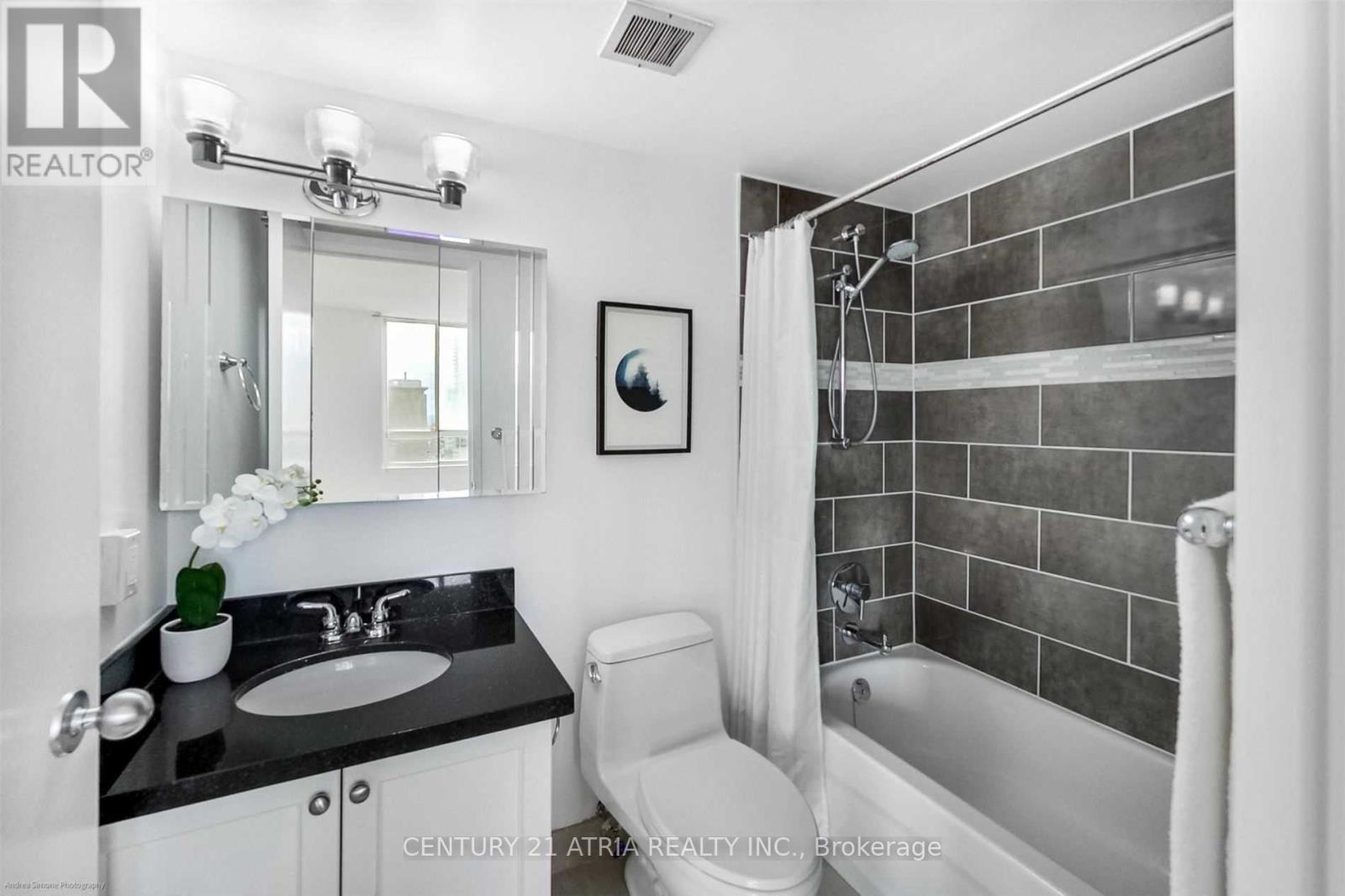 2616 - 633 Bay Street, Toronto (Bay Street Corridor), Ontario  M5G 2G4 - Photo 13 - C12784240