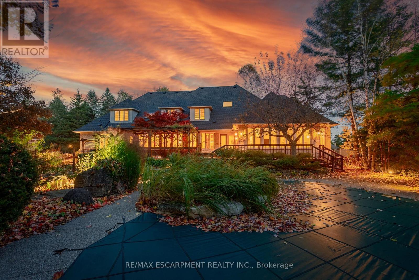 27 Blackberry Place, Hamilton (Carlisle), Ontario  L0R 1H2 - Photo 50 - X12463456