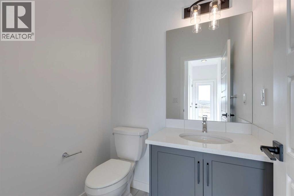 95 Southborough Crescent, Cochrane, Alberta  T4C 3J3 - Photo 13 - A2285095