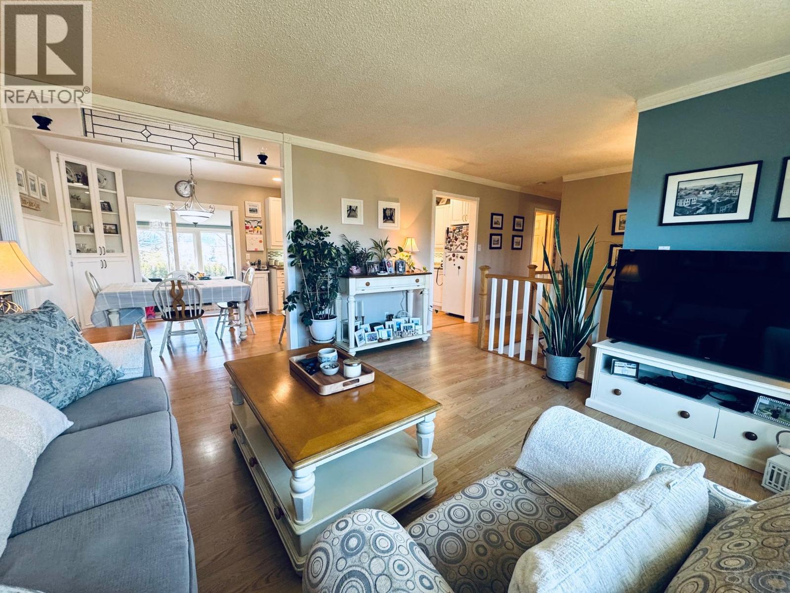 1969 Armstrong Street, Merritt, British Columbia  V1K 1E7 - Photo 4 - 10375757