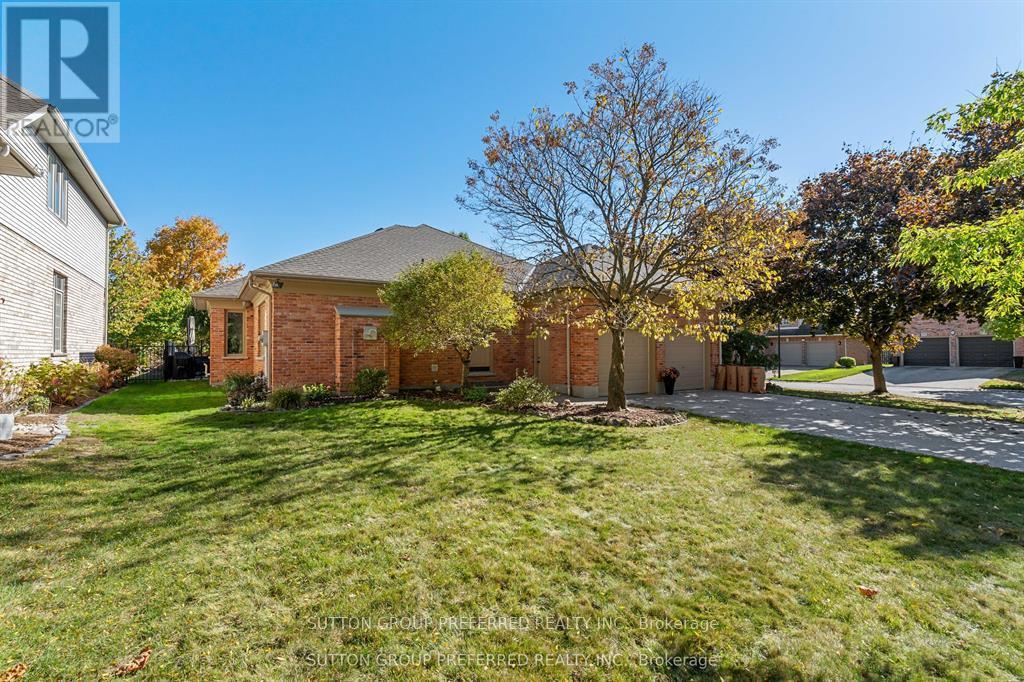 31 Havenwood Way, London North, Ontario  N6H 5B8 - Photo 3 - X12784372