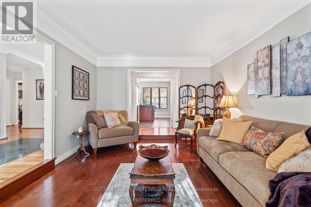 31 Havenwood Way, London North, Ontario  N6H 5B8 - Photo 7 - X12784372