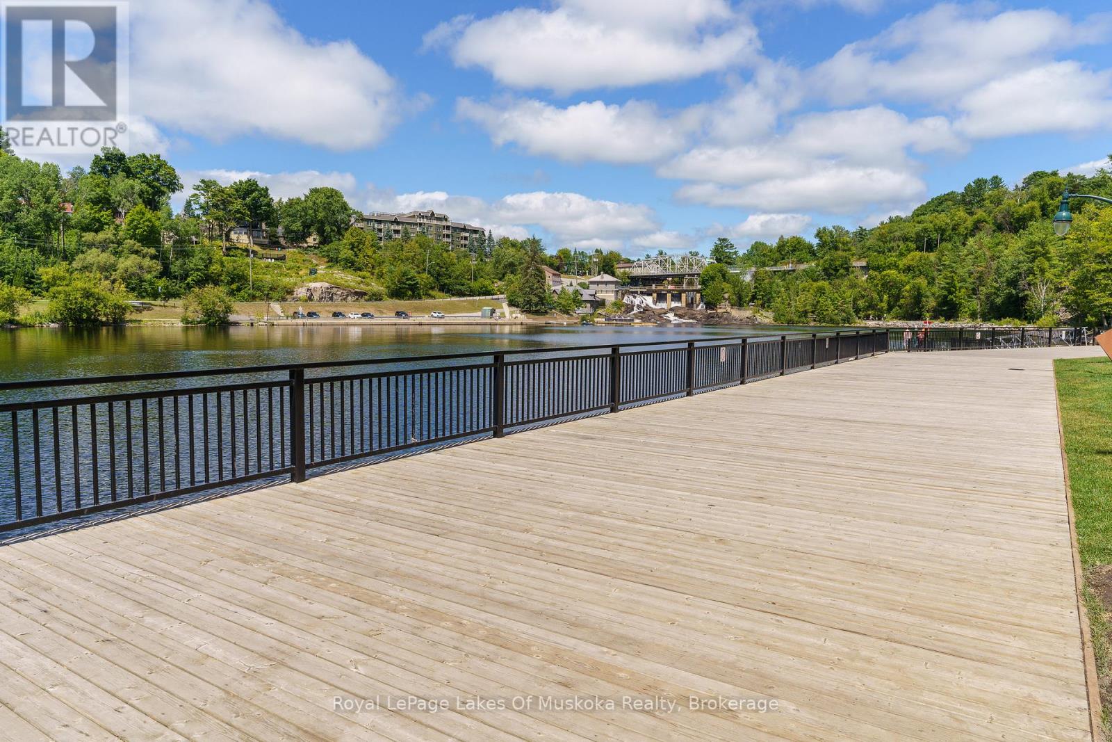 10 - 142 Ecclestone Drive, Bracebridge, Ontario  P1L 1G6 - Photo 2 - X12784410