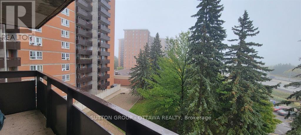 516 - 2000 Jasmine Crescent, Ottawa, Ontario  K1J 8K4 - Photo 8 - X12784428