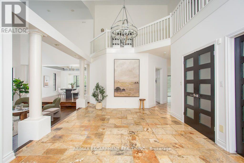 12 Blackberry Place, Hamilton, Ontario  L0R 1H2 - Photo 7 - X12585096