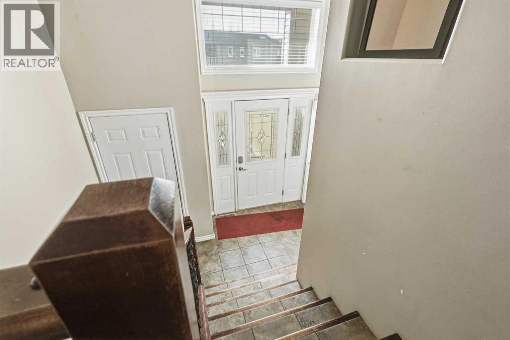 432 Firelight Point W, Lethbridge, Alberta  T1J 5B4 - Photo 3 - A2285729