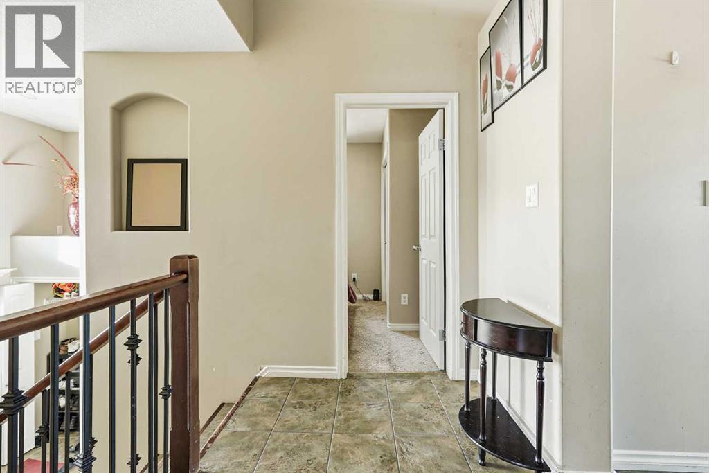 432 Firelight Point W, Lethbridge, Alberta  T1J 5B4 - Photo 4 - A2285729