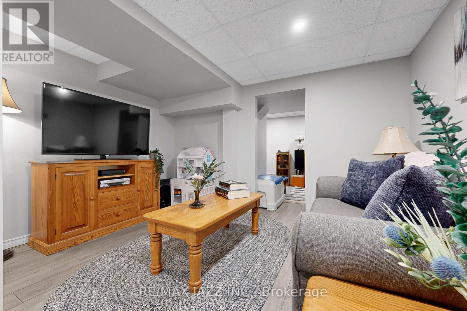 102 Penfound Drive, Clarington, Ontario  L1C 4B8 - Photo 28 - E12784390